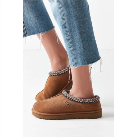 tasman clog
